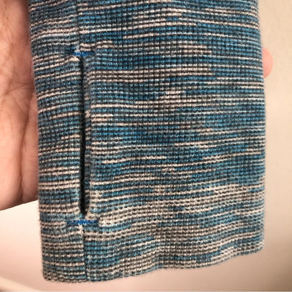 Lululemon Athletica Scuba Hoodie We Are From Space Polar Cream Blue size 8 - Picture 7 of 8